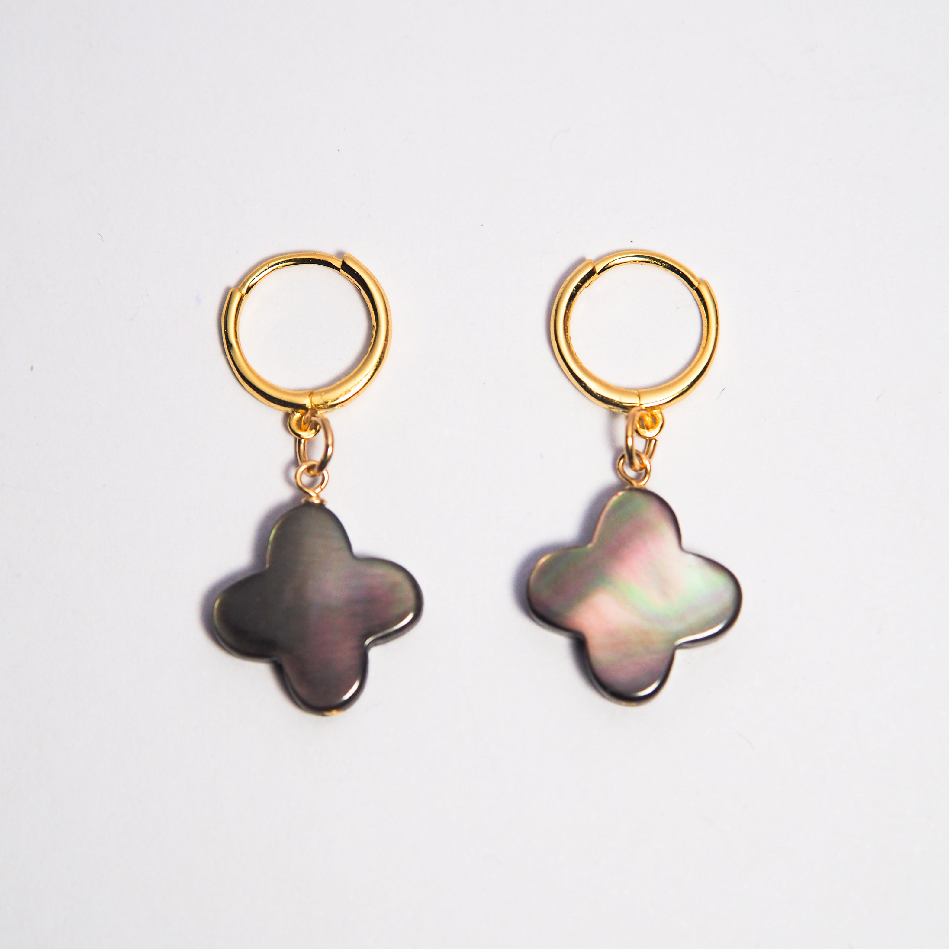 Stud Clover Earrings in 14K Rose Gold with Mother of Pearl – Sapphire  Jewellery